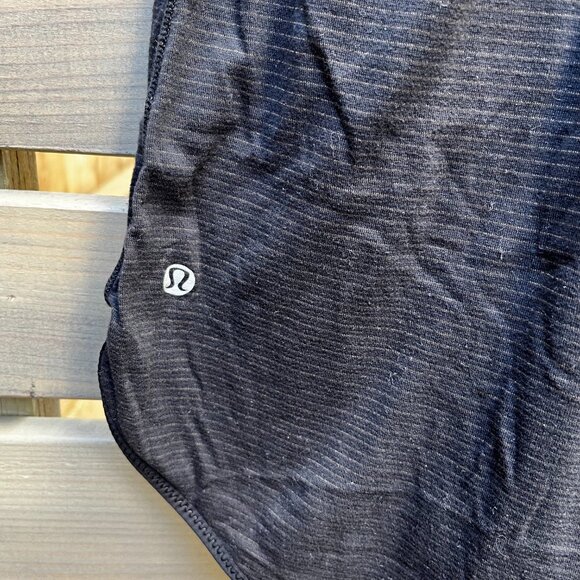 Lululemon Black 105F Tank Top Size 4 & Athleta Kelly Green Crop Leggings XS - Picture 5 of 5